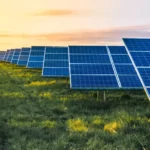 Beneficios de las placas solares en terrenos rústicos: Aprovecha la energía solar de forma sostenible