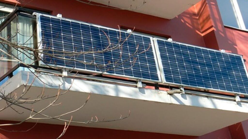 Cómo instalar y aprovechar al máximo las placas solares en el balcón de tu hogar