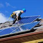 Guía completa: Cómo convertirse en instalador de placas solares