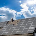 La instalación de placas solares sin baterías: una opción sostenible y económica