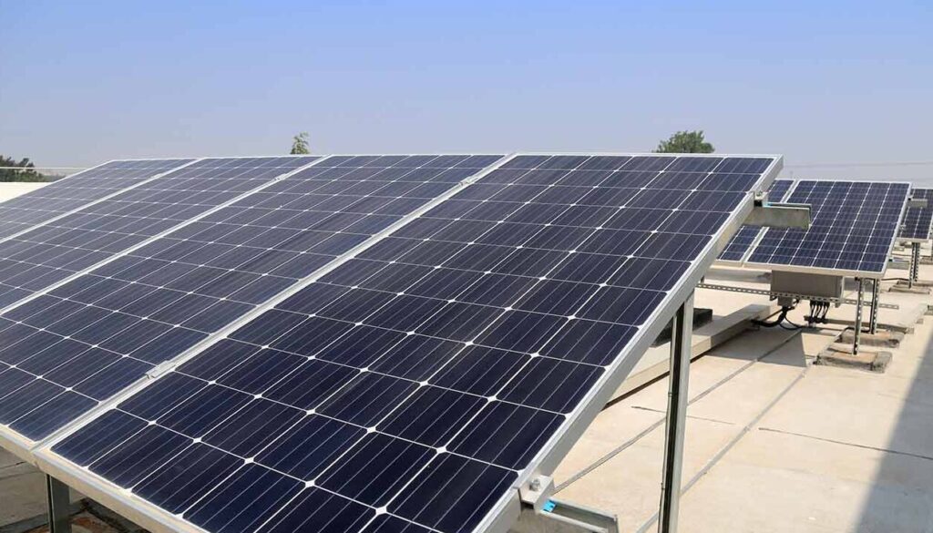 La mayoría requerida para instalar placas solares en comunidades de propietarios: ¿qué necesitas saber?