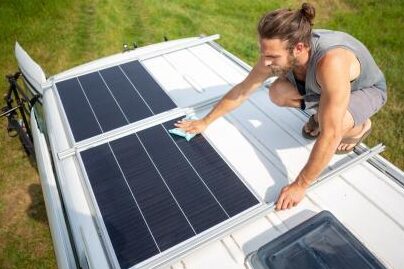 La mejor opción: Placas solares en autocaravanas para una energía sostenible en tus viajes