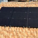 Las ventajas de las placas solares negras: elegancia y eficiencia energética garantizada