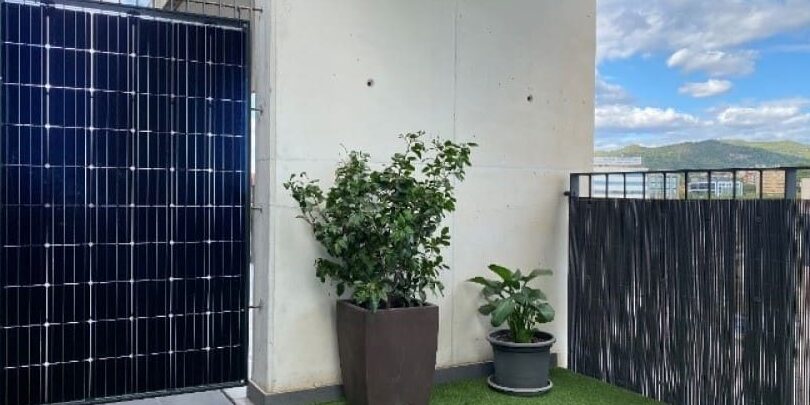 Optimiza tu terraza privada con placas solares y aprovecha la energía solar al máximo