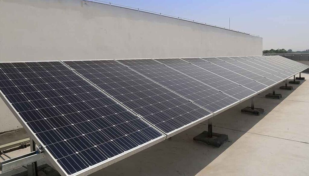 Ventajas y consideraciones de instalar placas solares en un ático: aprovecha al máximo la energía solar
