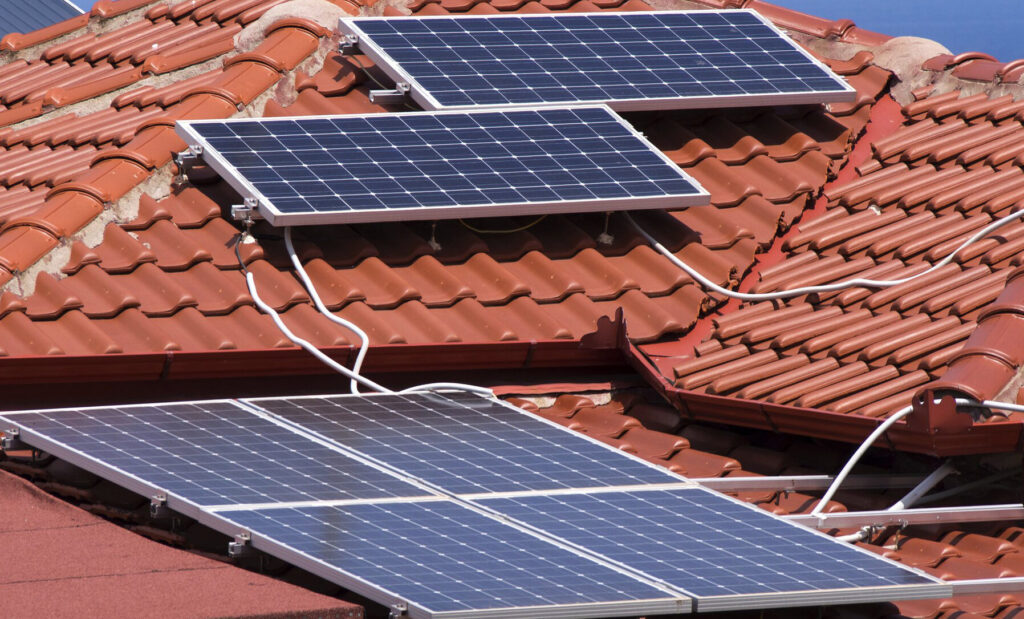 El coste de instalar placas solares: ¿una inversión rentable?